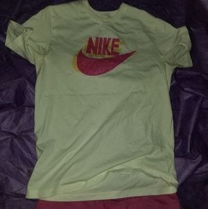 Nike Tee shirt and jogger set
